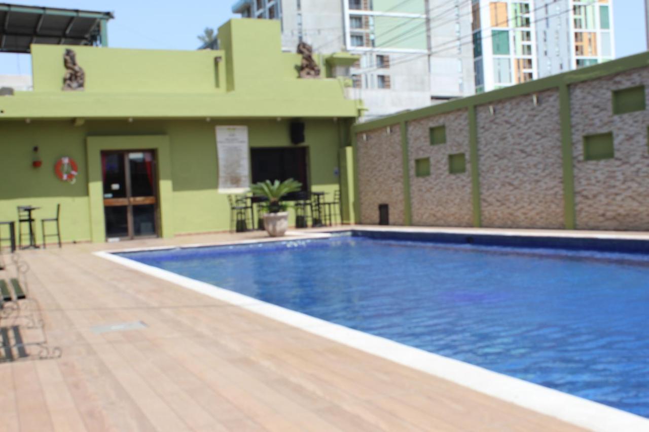Hotel Grand Reyes مونتيري المظهر الخارجي الصورة
